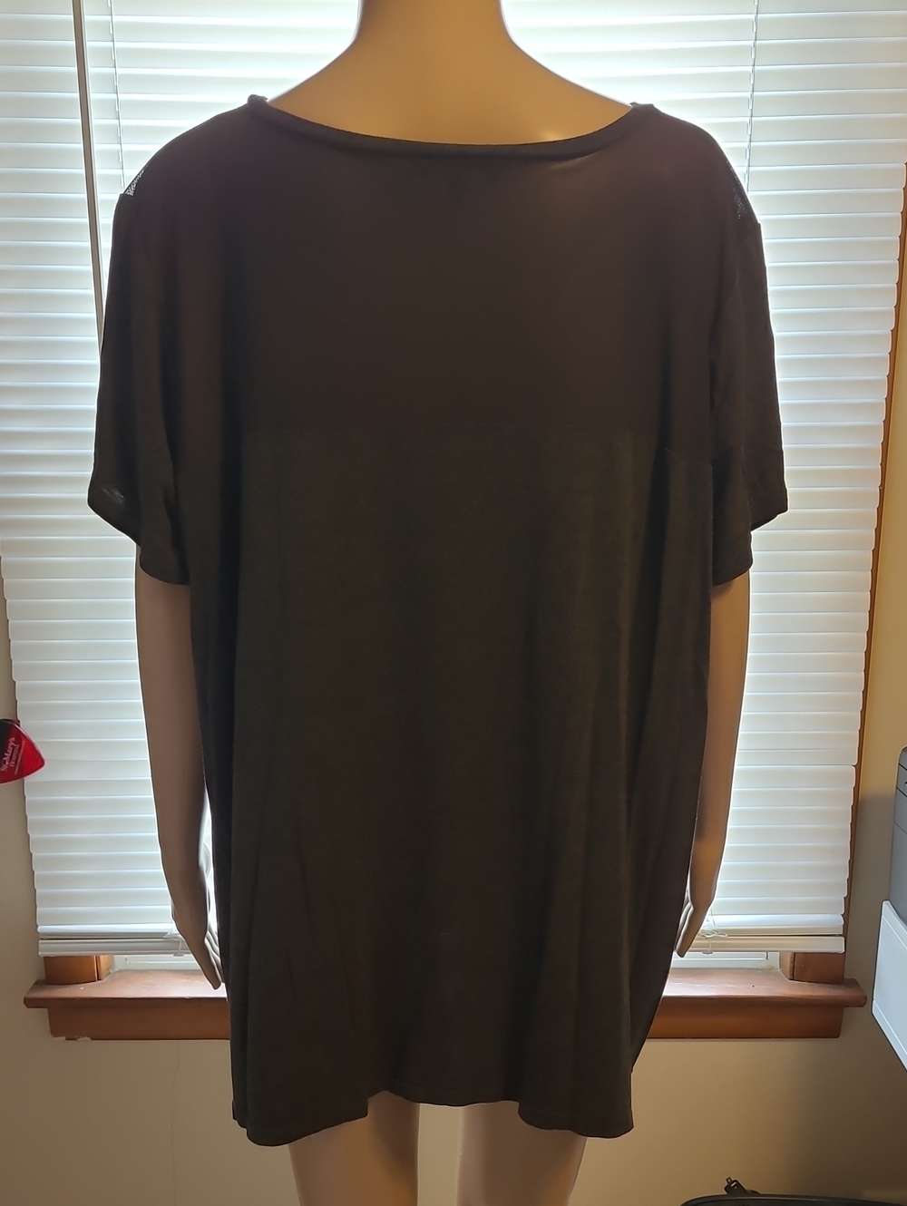 bebe Charcoal V-Neck With Silver Logo Tee. Size 3X - Picture 3 of 6
